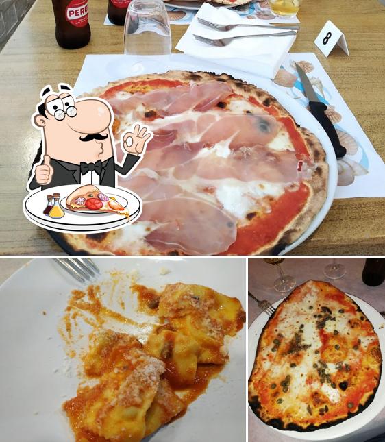 Scegli una pizza a Ristorante - Pizzeria Altro Mondo