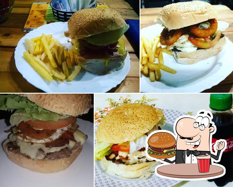 Peça um hambúrguer no Top Burger Garage