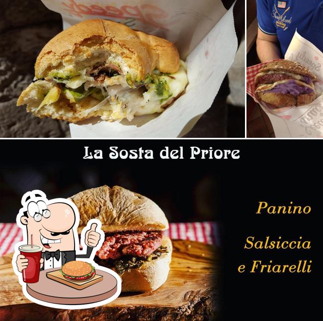 Prova un hamburger a La Sosta del Priore