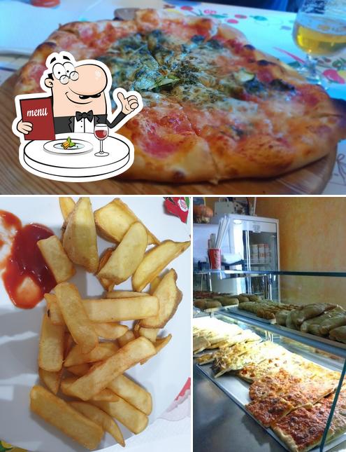 Cibo al Pizzeria Rosticceria 2T