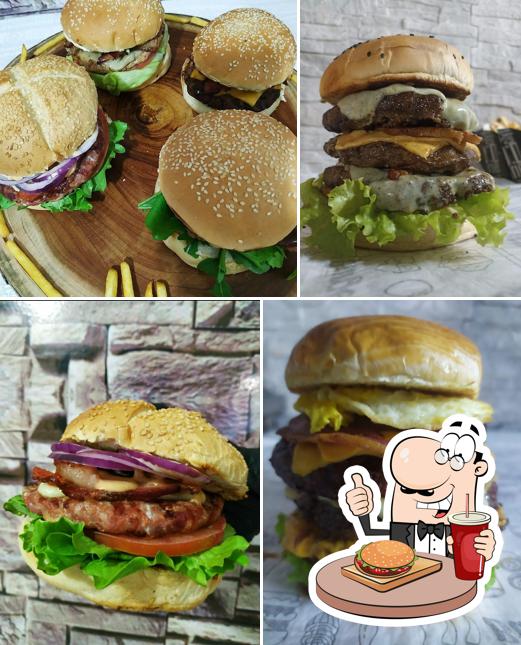 Delicie-se com um hambúrguer no Lipis Burguer - Hamburgueria