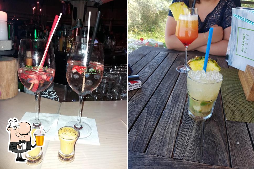Enjoy a beverage at Hohe Düne Restaurant & Schirmbar