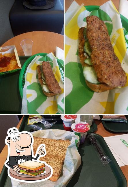 Commmandez un sandwich à Subway