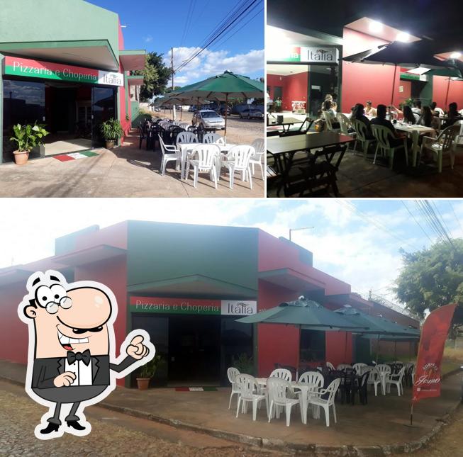 O interior do Pizzaria, Choperia e Restaurante Itália