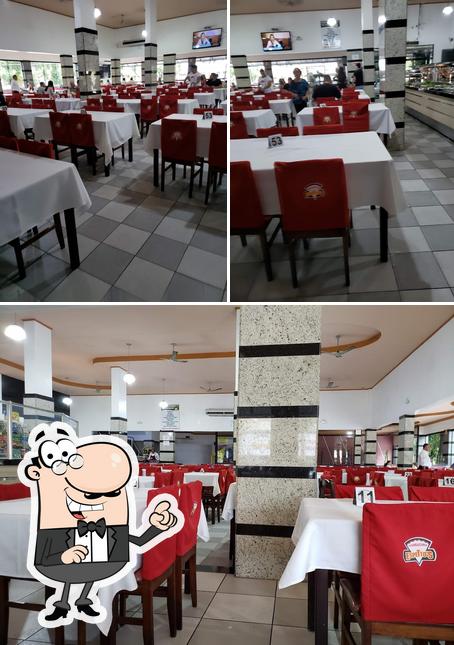 O interior do Restaurante ESPETO'S - self service