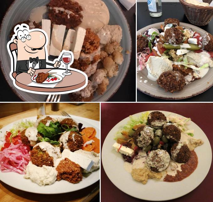 Try out meat dishes at Falafelstern
