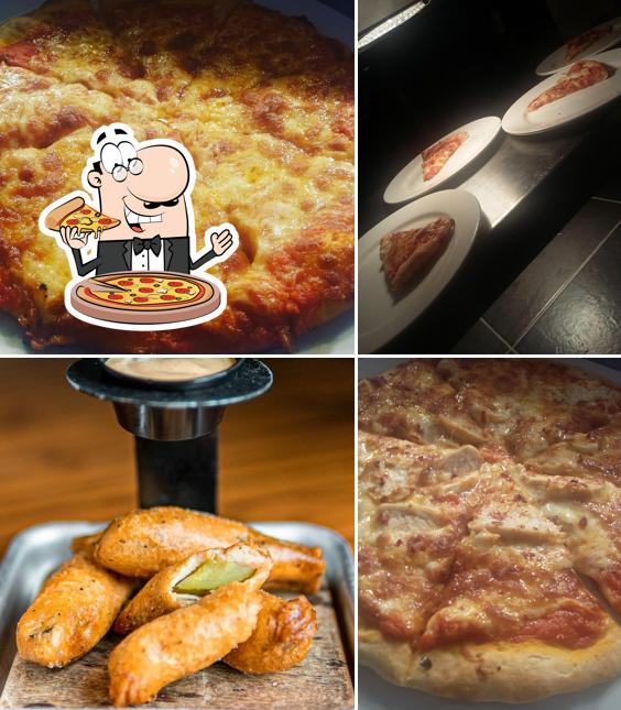 Order pizza at Hickory’s Smokehouse Hutton