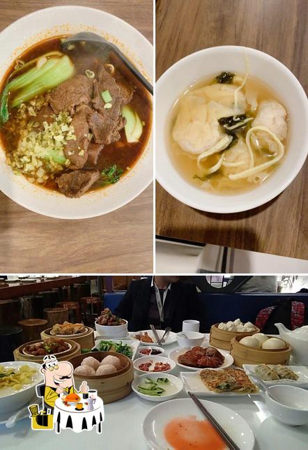 Food at Shang Noodle Chicago Streeterville