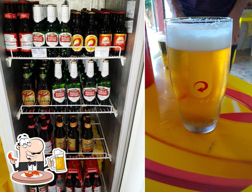 Peça um copo de cerveja leve ou escura