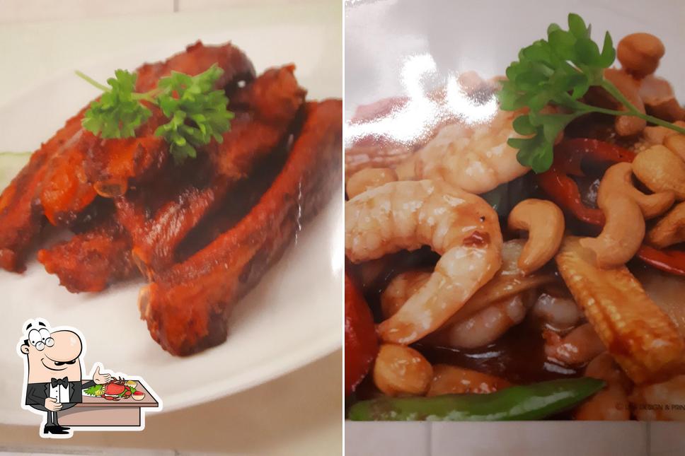 Try out seafood at New Diamond Chinese