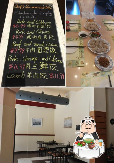 The Grand Yard (冬北小厨) is distinguished by dining table and blackboard