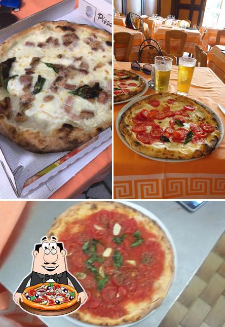 Scegli una pizza a Ristorante Da Ettore