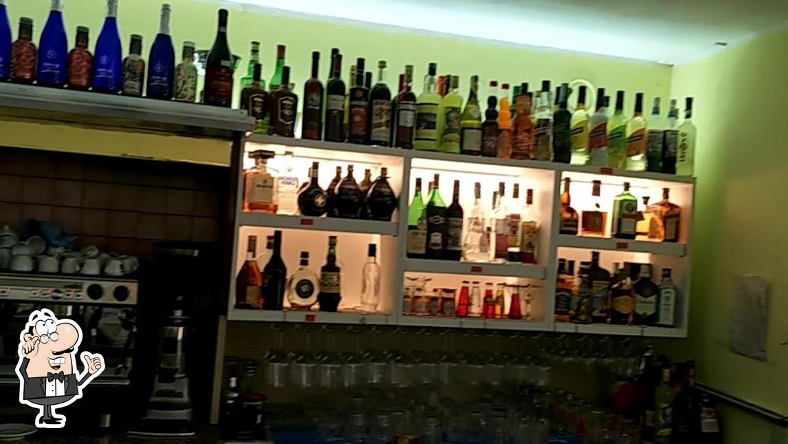 Gli interni di Bar Roma