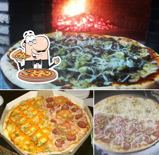 Peça pizza no Forno De Pedra