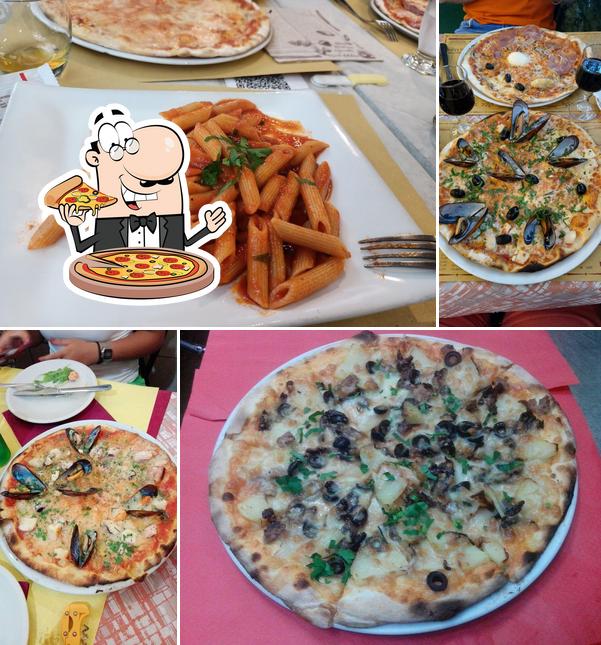 Ordina una pizza a Trattoria-Pizzeria "Da Mario"