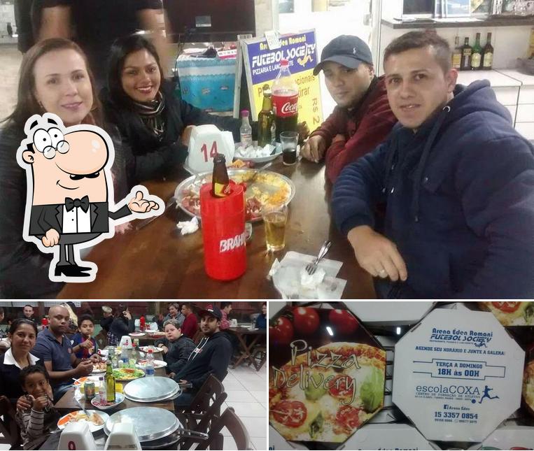 Confira a foto apresentando interior e pizza no Arena Eden Futebol Society Pizzaria e Açaí