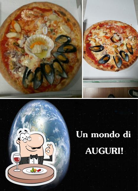 La foto di cibo e esterno da Planet Pizza Di Avitabile Stefano