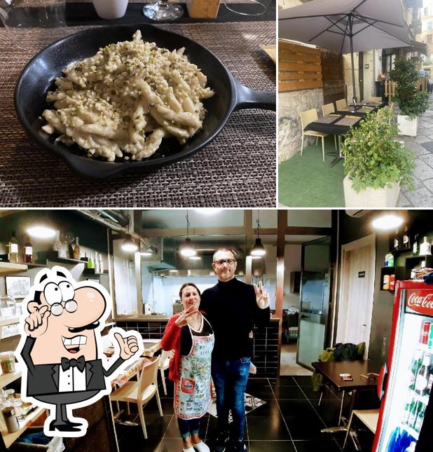 Gli interni di Odori e sapori al vecchio monte