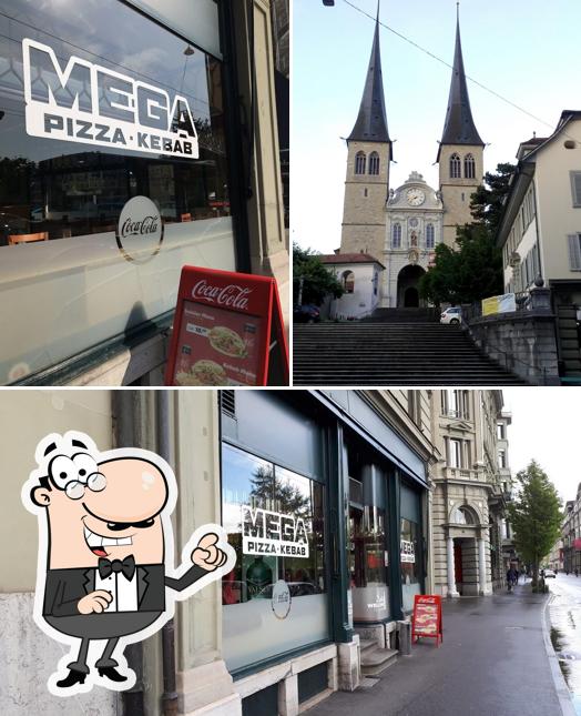 L'extérieur de Mega Pizza Kebab