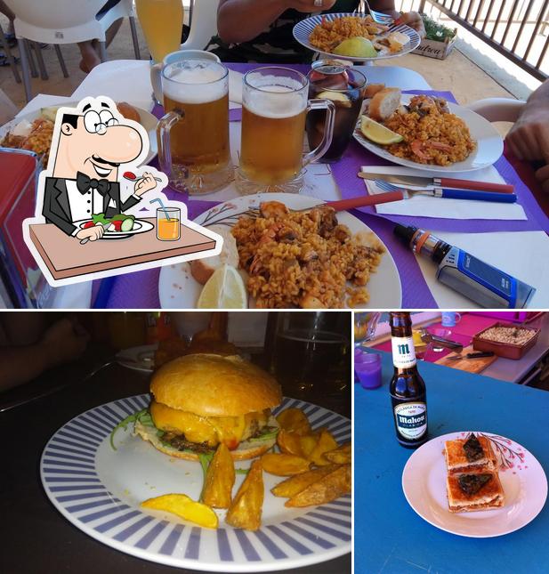 Estas son las fotos donde puedes ver comida y interior en Bar De La Piscina De Segunda
