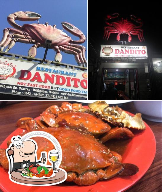 Try out seafood at Kepiting Dandito