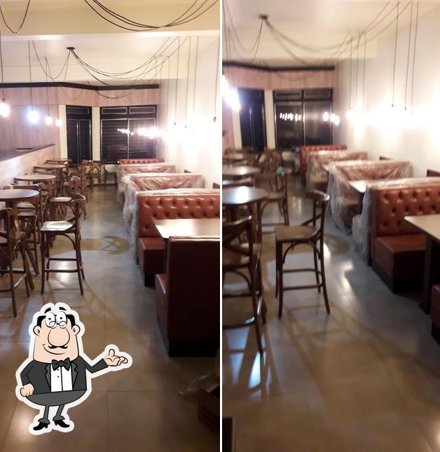 O interior do Divino Padaria, Cafeteria e Vinhos