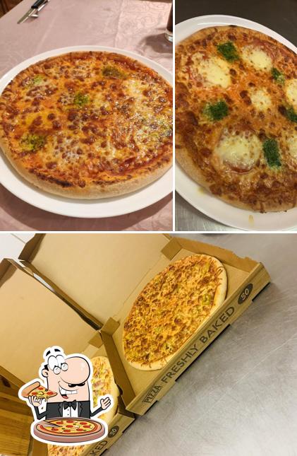 Order pizza at Sanji‘s Pizzeria