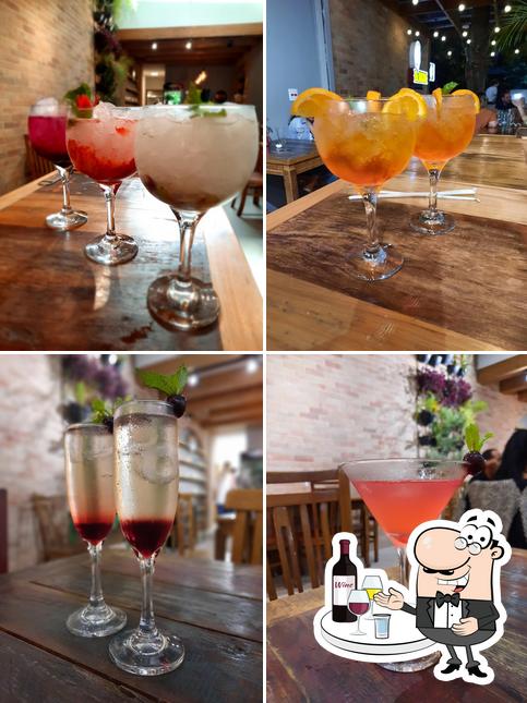 В "Bar Restaurante - DrBakana - Comida alemã e comida italiana - Morumbi Panamby" подаются спиртные напитки