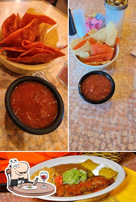 The picture of Los Barrios Mexican Restaurant’s food and interior