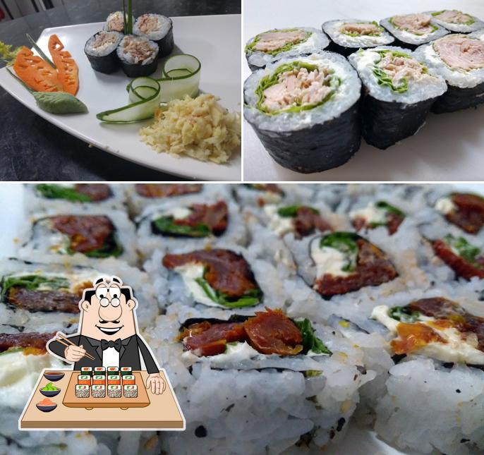 No Espaço Yakissoba no Trailer, você pode pedir sushi