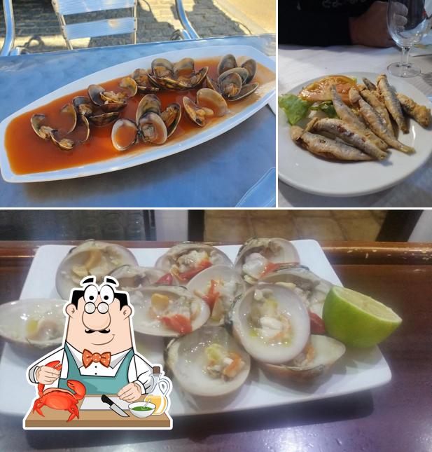 Отведайте блюда с морепродуктами в "Bar El Rincón de Beni"