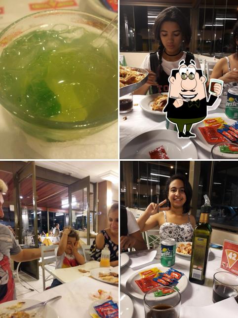 Desfrute de um drinque no Pizzaria Pizza Club