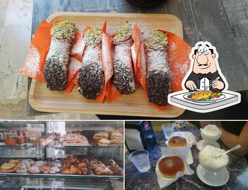 Bar Santangelo offre un menu per gli amanti del pesce