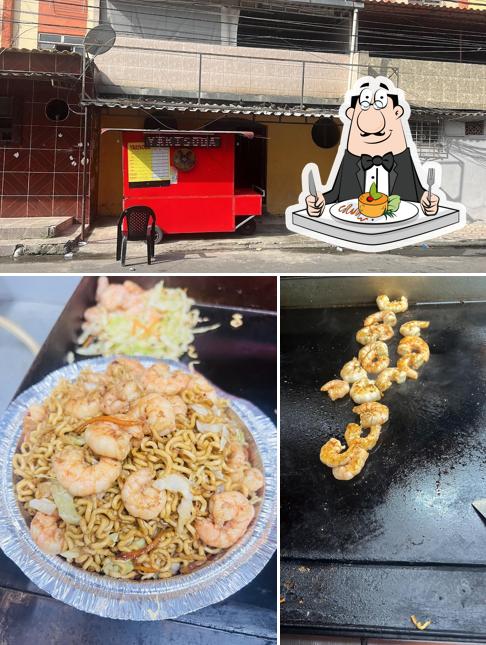 Dê uma olhada a ilustração ilustrando comida e exterior no Yakisoba Do Chen