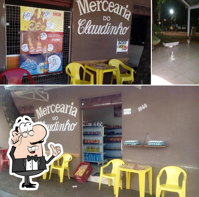 O interior do Bar e mercearia do claudinho