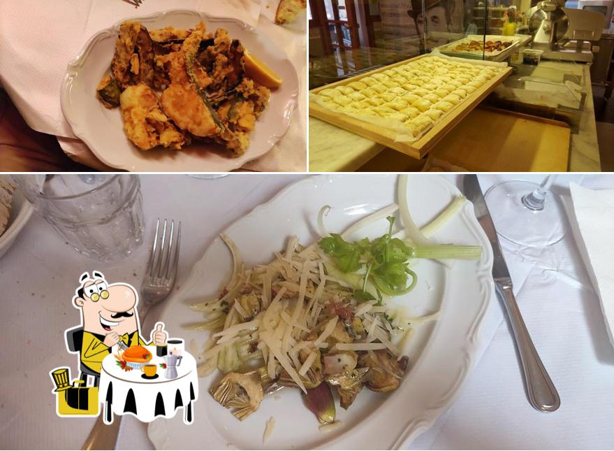 Platti al Vecchia Trattoria Buralli