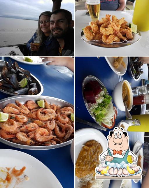 Escolha diversos refeições de frutos do mar servidos no Petisqueira Bela Vista - Morro do Amaral