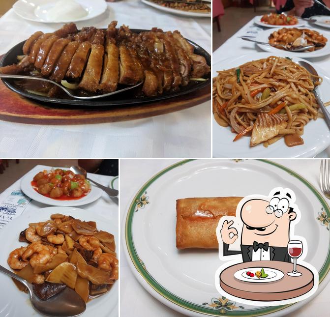 Food at Restaurante Yiyuan
