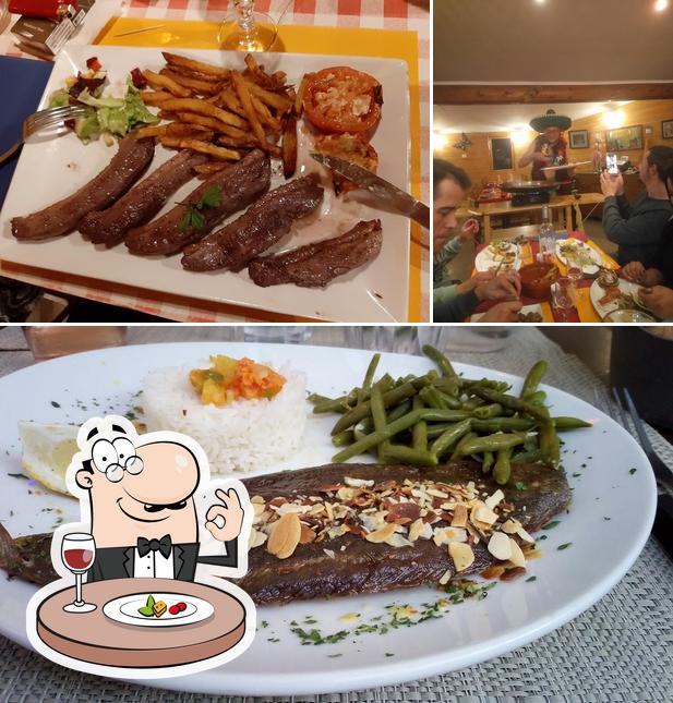 Jetez un coup d’oeil à l’image représentant la nourriture et table à manger concernant Camping Saint Christol "Le Restaurant"