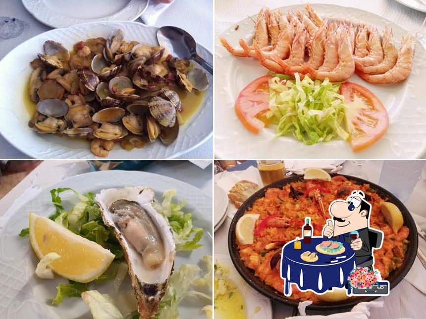 Закажите блюда с морепродуктами в "Restaurante Los Pescadores"