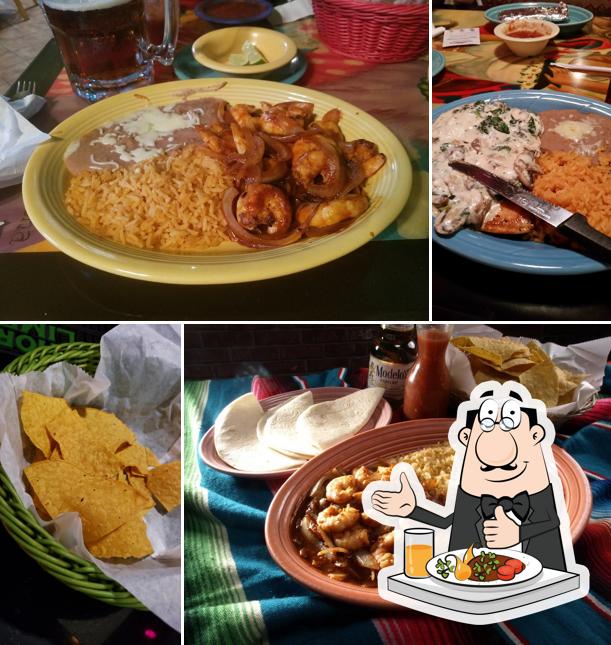 Meals at El Rey Azteca Mexican Restaurant