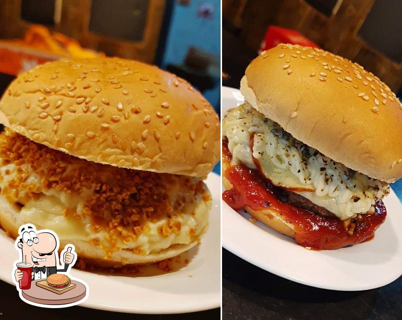 Experimente um hambúrguer no Dragon Night Burger - Hamburgueria Artesanal