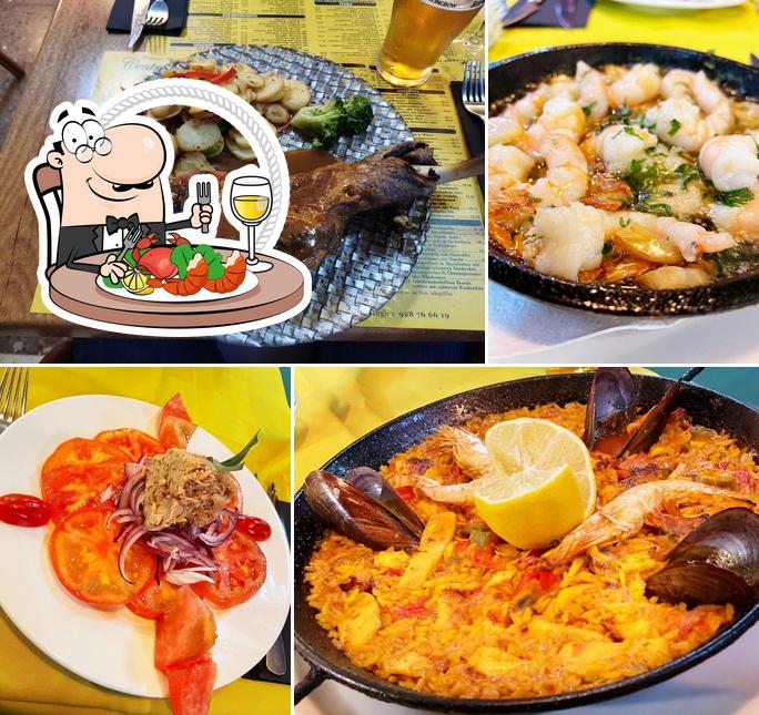 Отведайте блюда с морепродуктами в "Bar Restaurante Centrum"