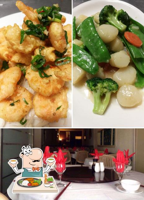 Mira las fotografías donde puedes ver comida y interior en Ying Wah Chinese Restaurant