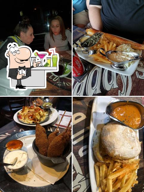 Regarder la photo de Crawdaddy's Pub & Co