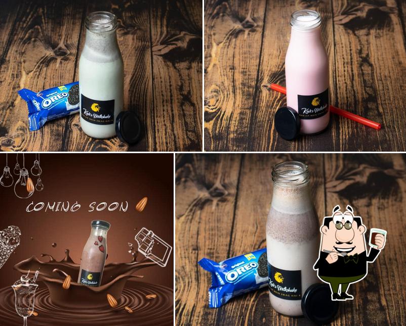 Enjoy a drink at Kiwi's Milkshake - Order Shake Online
