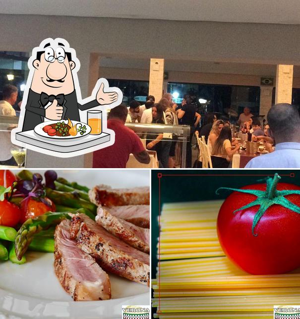 Confira a foto ilustrando comida e interior no Verona Restaurante e Buffet