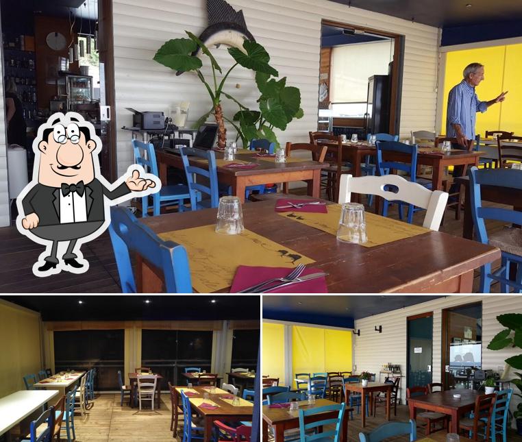 Siediti a un tavolo di Cafè De Mar Vesima