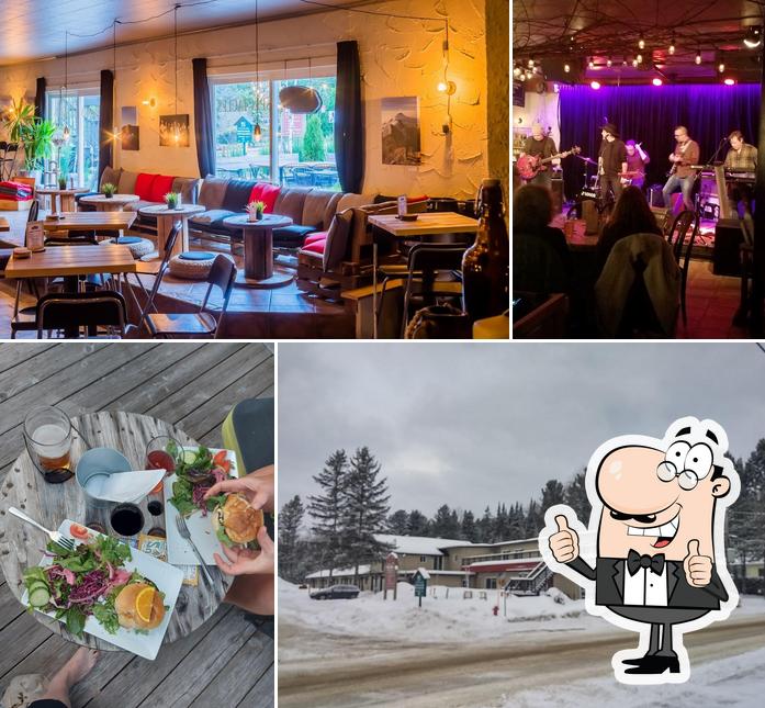 Regarder cette photo de La Chèvre Resto-Pub-Salle de spectacles