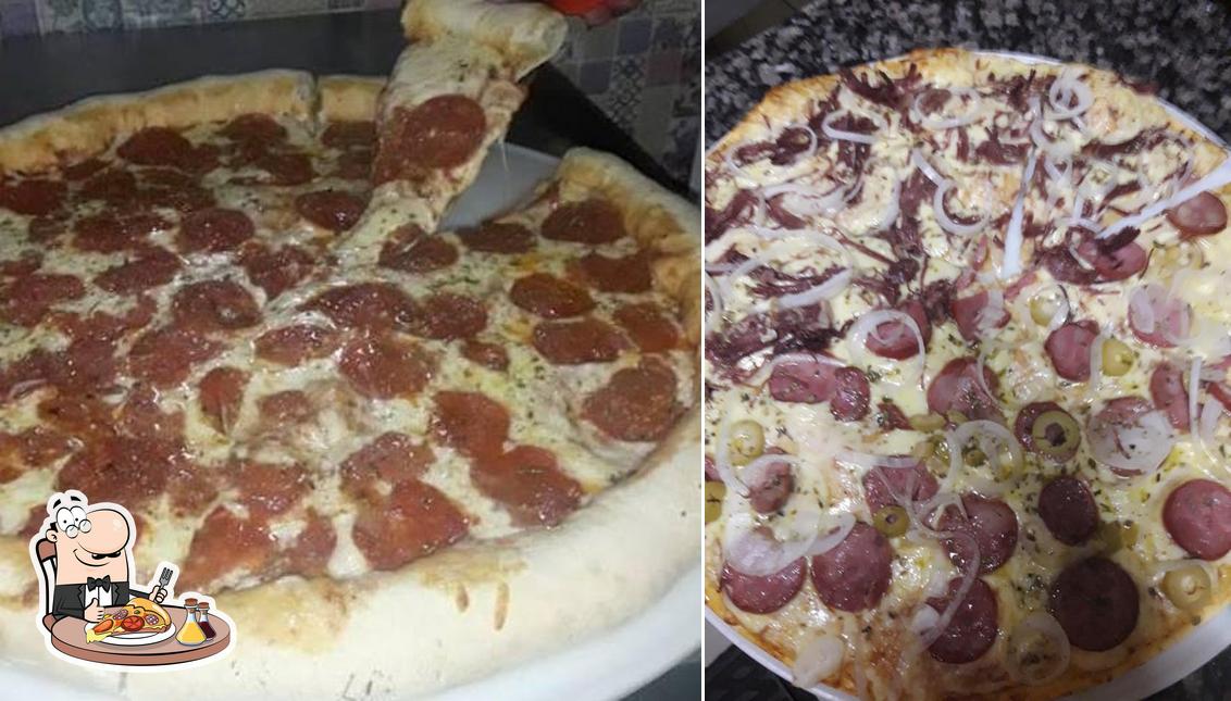 Escolha pizza no Trevo's Pizzaria